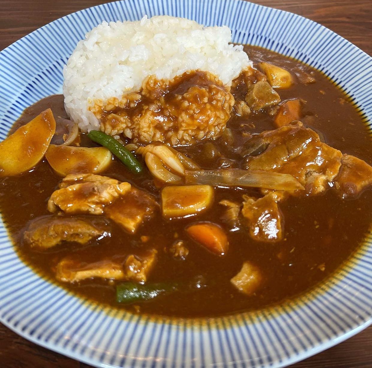 「カレーハウス シェ・てつお」様を掲載開始しました！